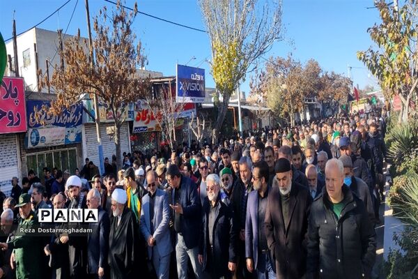مراسم تشییع و خاکسپاری شهید گمنام در مصلی امام خامنه‌ای (ره) شهرستان شیروان