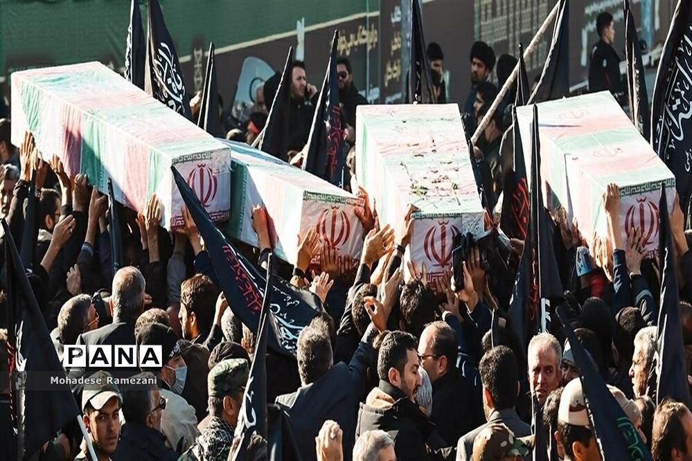 استقبال پرشور عاشقان فاطمی از کاروان شهدای گمنام