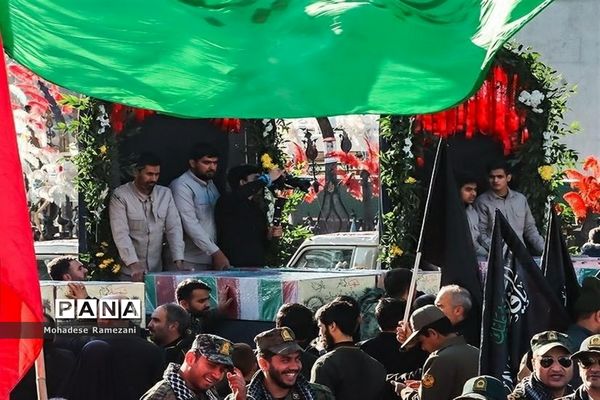 استقبال پرشور عاشقان فاطمی از کاروان شهدای گمنام