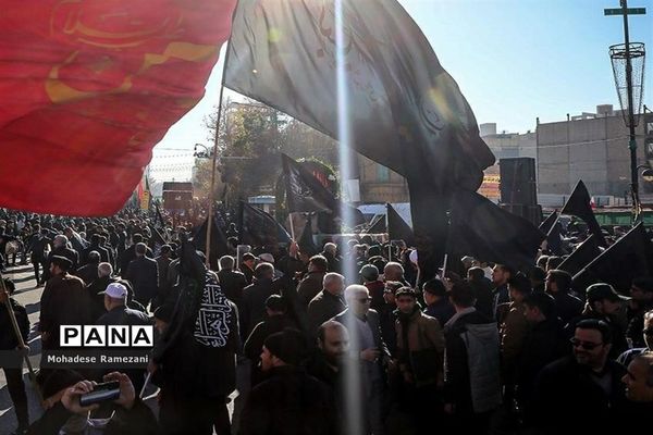 استقبال پرشور عاشقان فاطمی از کاروان شهدای گمنام