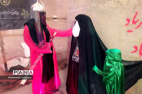 برپایی نمایشگاه یاس کبود به‌مناسبت شهادت حضرت زهرا (س)