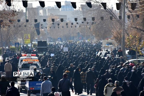 اجتماع بزرگ عزاداران حضرت زهرا (س) همراه با بدرقه شهدای گمنام