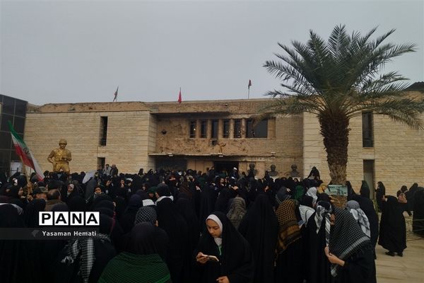 بازدید کاروان‌های راهیان نور از موزه دفاع مقدس خرمشهر
