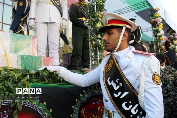 آیین تشییع پیکر مطهر ۱۱۰شهید والامقام گمنام دفاع مقدس در شهر تهران