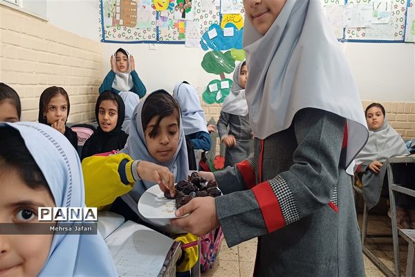 مراسم سوگواری شهادت حضرت فاطمه (س)در دبستان دخترانه فضیلت شهرستان کاشمر