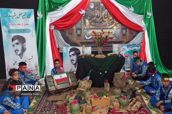 اجرای طرح لاله‌های روشن در مدارس شهرستان  دلیجان