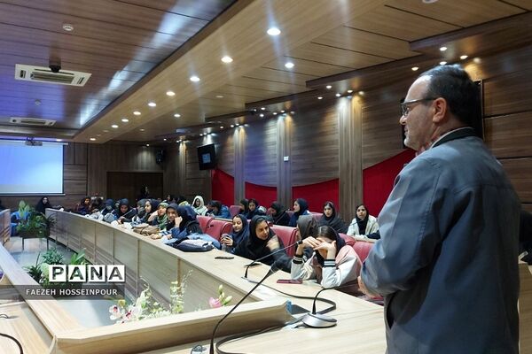 برگزاری کلاس‌های آموزشی در اردوی هفت سنگ شهرستان های استان تهران