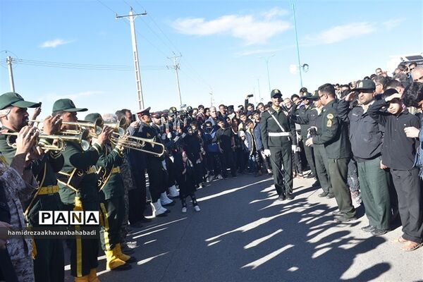 تشییع شهید گمنام در روستای احمد آباد بخش مرکزی بهاباد