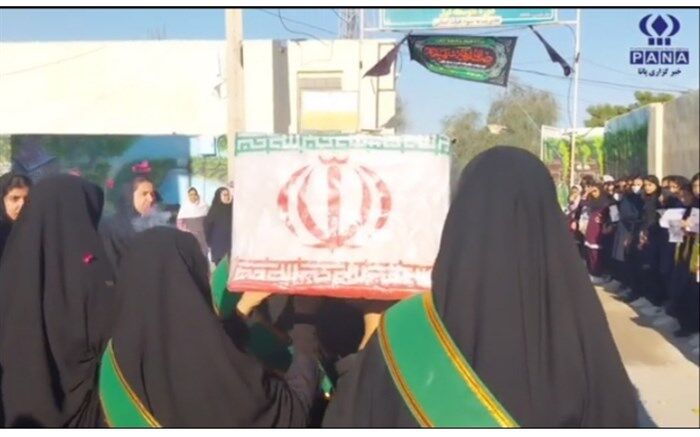 وداع دانش‌آموزان پارسیان با شهید گمنام/فیلم