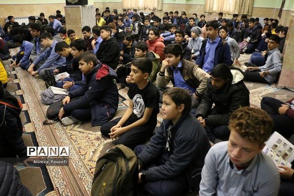 مراسم هیات دانش‌آموزان دبیرستان گوهرتاج ترابی زاده قم