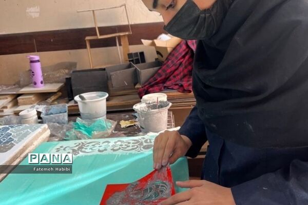 فعالیت‌های پژوهشگرانه در هنرستان ایثار۲ ناحیه یک شهرری