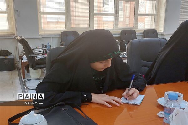 نشست معاون استاندار خراسان رضوی با تشکل‌های دانش‌آموزی ناحیه ۵