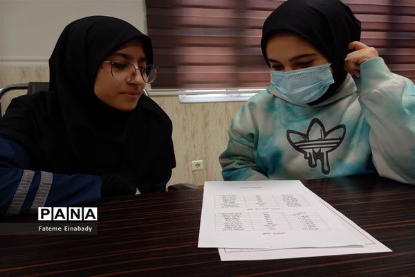 جلسه شورای دانش‌آموزی در مدرسه شهدای اقتدارملارد