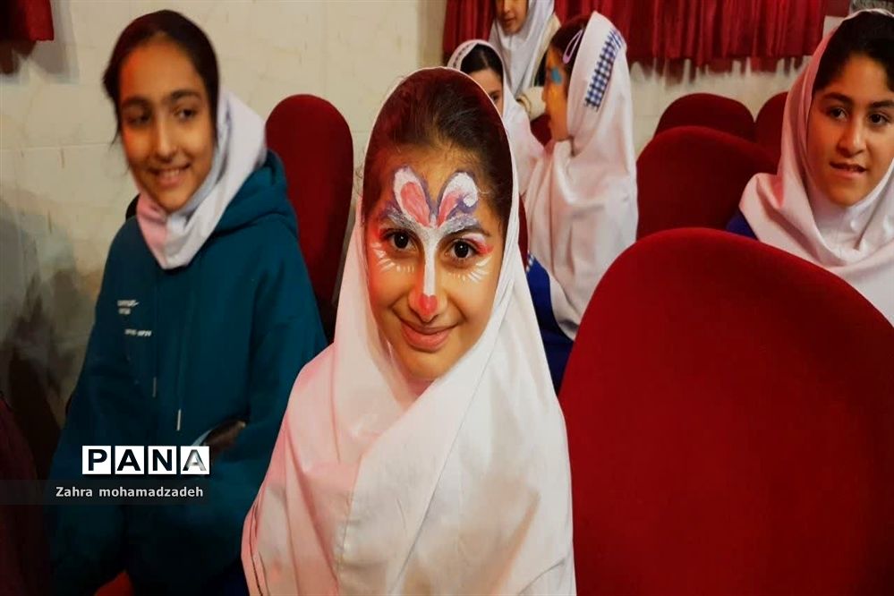 ویژه برنامه شب یلدا با حضور دانش‌آموزان در کانون فرهنگی تربیتی رضوان محمودآباد