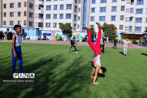 افتتاحیه المپیاد ورزشی امیدستان در مدرسه ابوالفضل ناحیه ۱