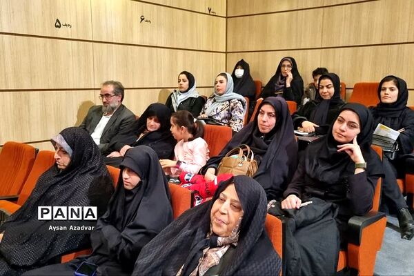 نکوداشت هفته پژوهش و سومین گردهمایی خانه نخبگان دماوند