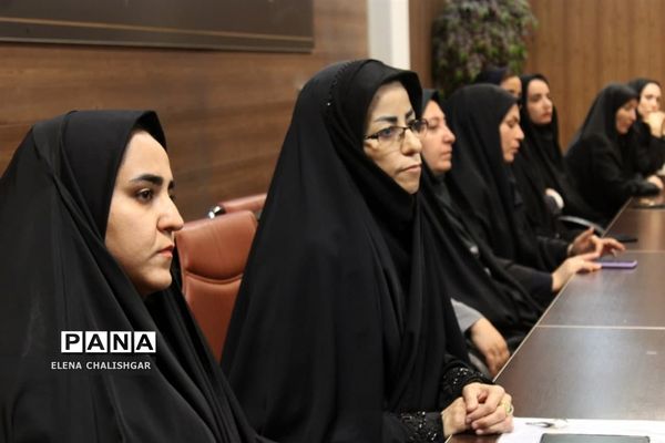 جلسه شورای اداری آموزش و پرورش ناحیه یک بهارستان