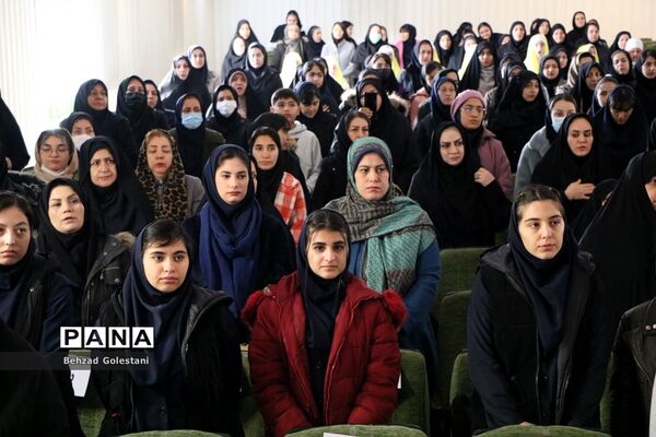 اختتامیه چهل و یکمین جشنواره فرهنگی هنری در آذربایجان غربی