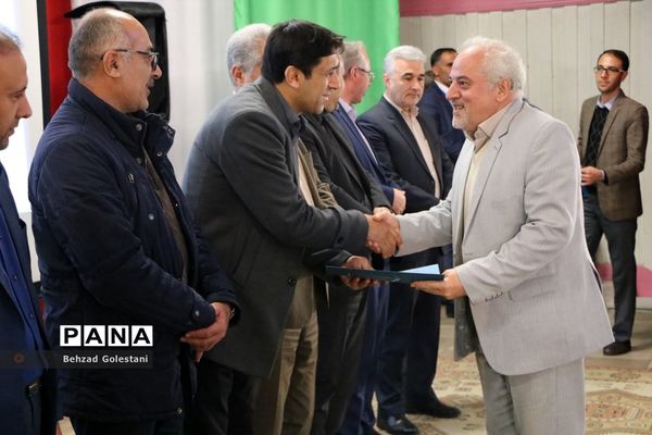 اختتامیه چهل و یکمین جشنواره فرهنگی هنری در آذربایجان غربی