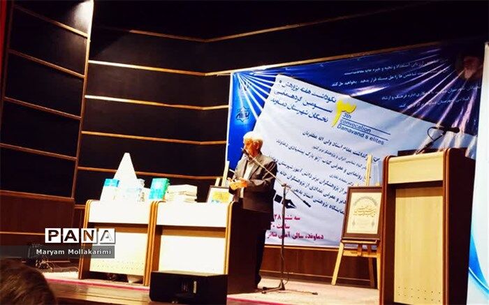 پدری که پرچم گیاه‌شناسی ایران را بالا برده است/فیلم