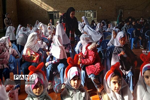 مراسم یلدا در مدرسه نیکان شهر جوادآباد