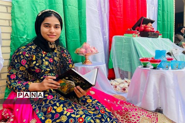 جشن یلدا در دبیرستان قاضی گله‌دار فارس