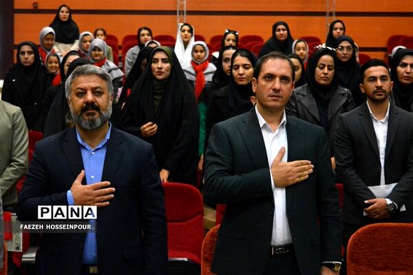 تجلیل از پژوهشگران ناحیه ۲ بهارستان