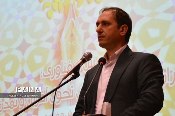 تجلیل از پژوهشگران ناحیه ۲ بهارستان