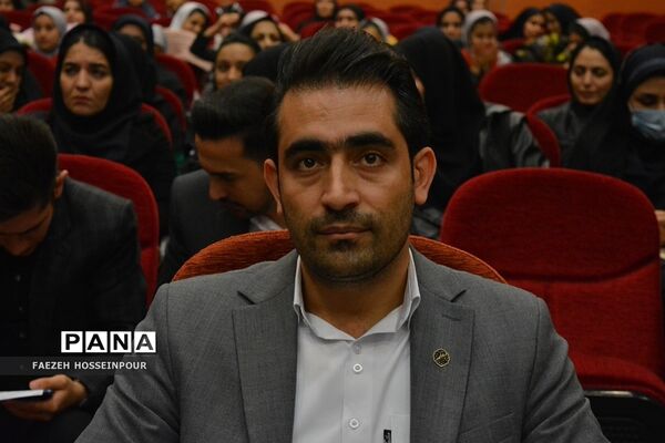 تجلیل از پژوهشگران ناحیه ۲ بهارستان