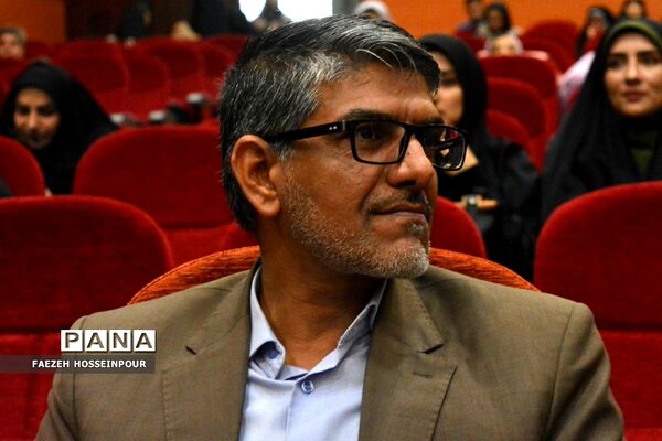 تجلیل از پژوهشگران ناحیه ۲ بهارستان