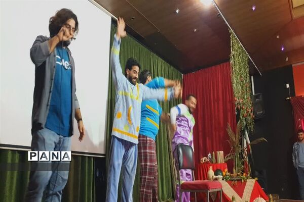 جشنواره یلدا با حضور دانش‌آموزان در کانون فرهنگی تربیتی رضوان محمودآباد