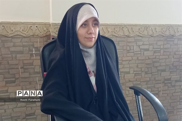 ‌تجلیل از فعالان فرهنگی هنری و قرآن و عترت در قرچک