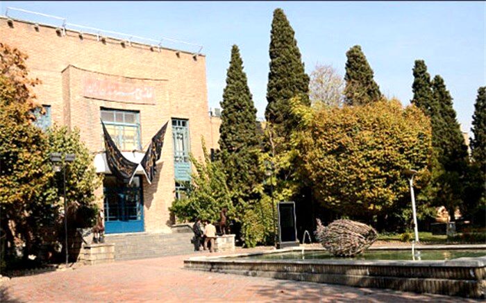«آقای نویسنده زنده است» در مستندات یکشنبه و «وال استریت» در سینماتک خانه هنرمندان ایران