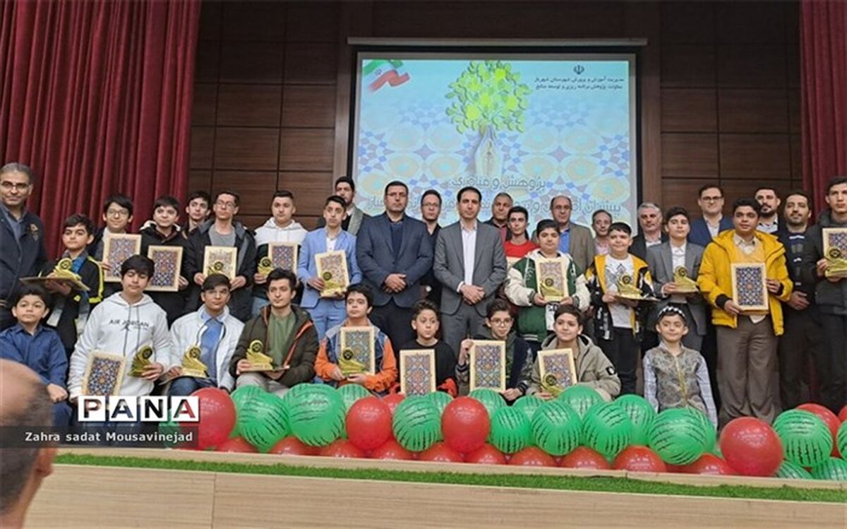 دانش‌آموز آغازگر تحولات آموزشی است