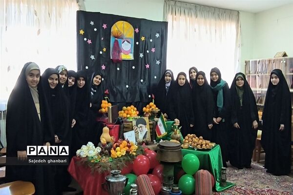 دورهمی یلدایی دانش‌آموزان در کانون شهید‌توافقی