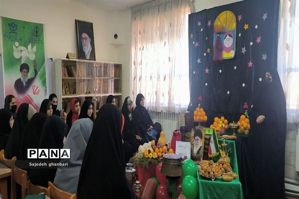 دورهمی یلدایی دانش‌آموزان در کانون شهید‌توافقی