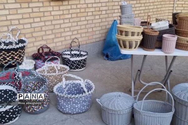 جشنواره کارآفرینی بانوان و دانش‌آموزان دختر شهرستان پیشوا به مناسبت شب یلدا