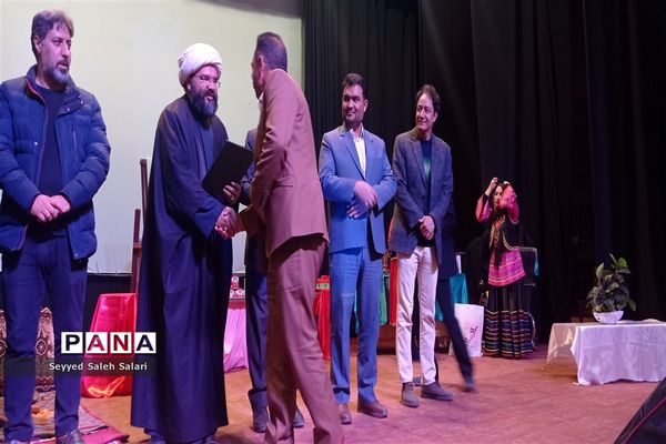 اختتامیه سومین جشنواره استانی شعر طنز شهاب ترشیزی