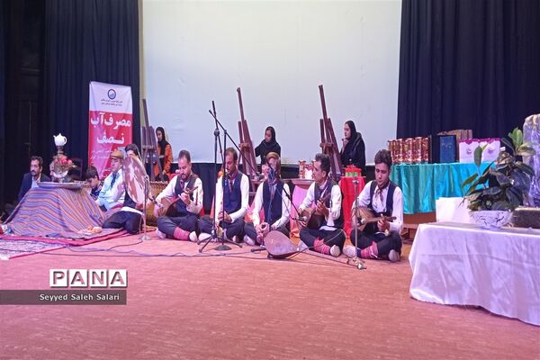 اختتامیه سومین جشنواره استانی شعر طنز شهاب ترشیزی