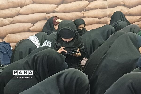 جلوه‌هایی از ارادت دانش‌آموزان مدارس قم به اهل بیت(ع) و شهدا-3