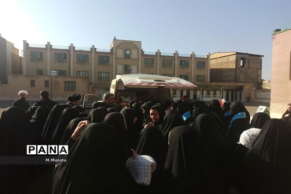 جلوه‌هایی از ارادت دانش‌آموزان مدارس قم به اهل بیت(ع) و شهدا-3