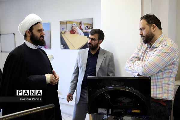 بازدید ﻣﺸﺎور وزﯾﺮ و دﺑﯿﺮ ﮐﻤﯿﺘﻪ ﻫﻤﮑﺎری‌ﻫﺎی ﺣﻮزه‌ﻫﺎی ﻋﻠﻤﯿﻪ و آﻣﻮزش و ﭘﺮورش از خبرگزاری پانا