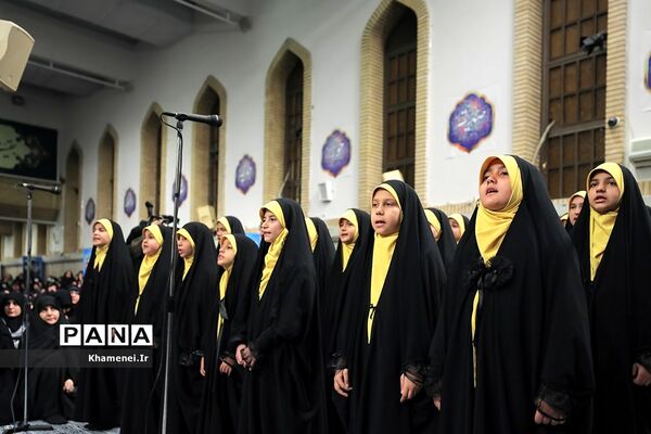 دیدار اقشار مختلف بانوان با رهبر انقلاب