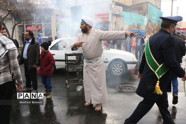جلوه‌هایی از حضور نوجوانان و جوانان در مراسم وداع با لاله‌های فاطمی