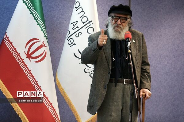 مراسم کلنگ‌زنی تعیین حریم مجموعه تئاترشهر