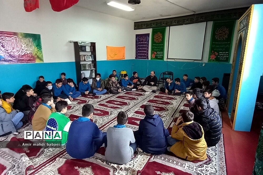 برگزاری جلسات حلقه صالحین در دبیرستان  دوره‌اول سما رودهن