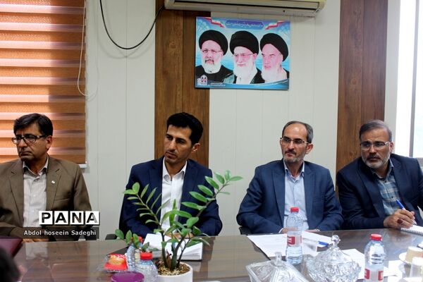 جلسه بزرگداشت چهارمین یادواره شهادت حاج قاسم سلیمانی ، هفته بصیرت و دهه مقاومت آموزش و پرورش استان بوشهر