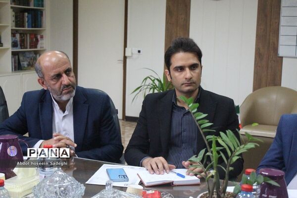 جلسه بزرگداشت چهارمین یادواره شهادت حاج قاسم سلیمانی ، هفته بصیرت و دهه مقاومت آموزش و پرورش استان بوشهر