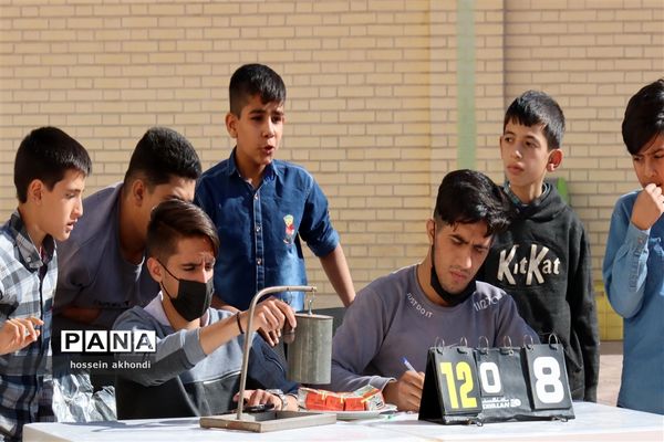 مسابقات کشتی دانش‌آموزی شهرستان میبد