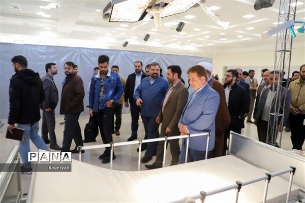 نمایشگاه روایت پیشرفت در بیرجند